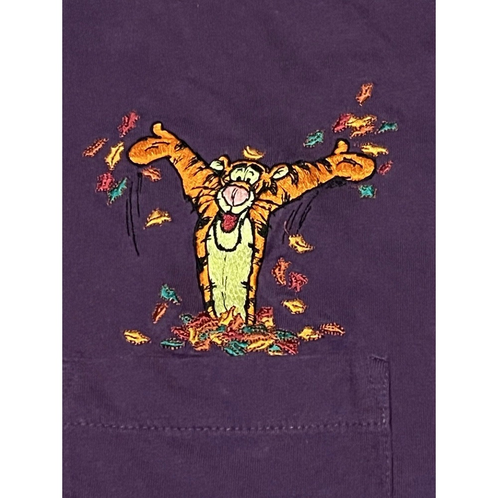 Vintage Disney Store Tigger Embroidered Pocket Shirt Size Large Purple - Picture 2 of 5